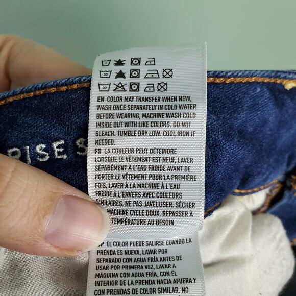 American Eagle Outfitters AEO Hi-Rise Shortie Distressed Jean Shorts Size 2 - Picture 6 of 7